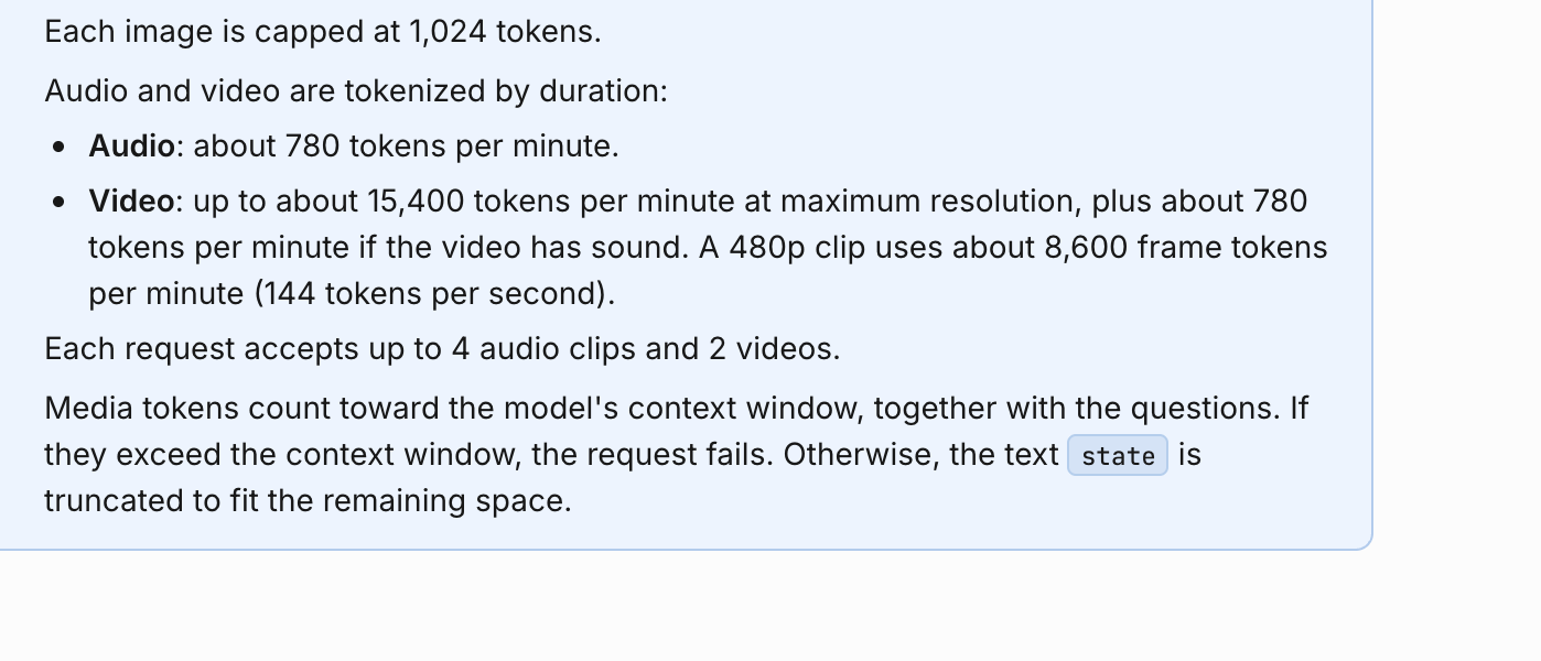 Cloudflare のモデルページ。音声は 1 分あたり約 780 トークン、動画は最大解像度で 1 分あたり約 15,400 トークン、480p では 1 秒あたり 144 トークンと説明している